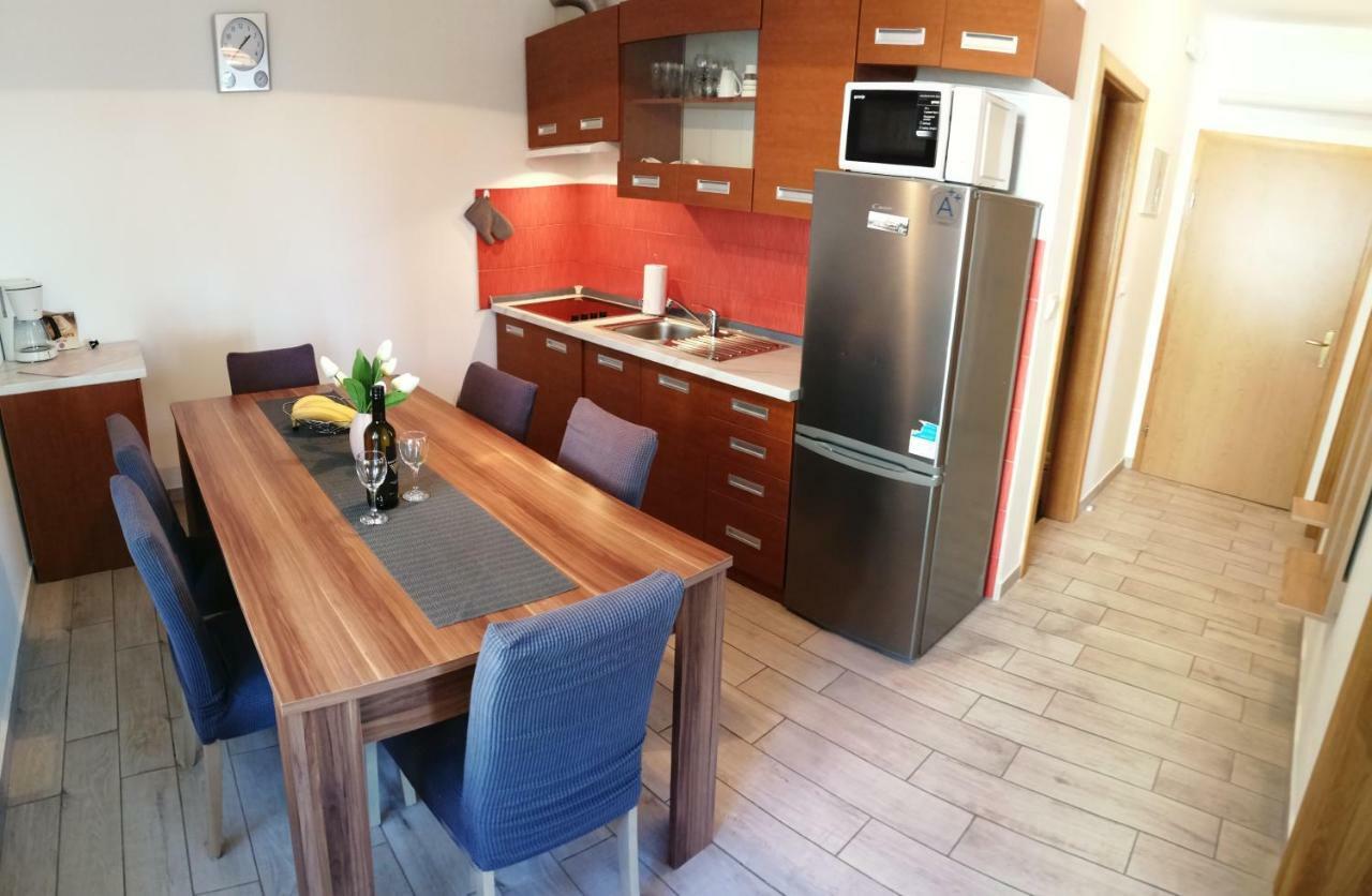 Apartmani Nada Klenovica Kültér fotó